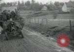 Standbild USA Soldaten Deutschland, 1944, aus Sekunde 13 historischem Filmmaterial Videoclip 65675075056