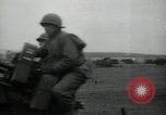 Standbild USA Soldaten Deutschland, 1944, aus Sekunde 17 historischem Filmmaterial Videoclip 65675075056
