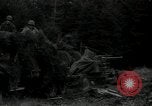 Standbild USA Soldaten Deutschland, 1944, aus Sekunde 55 historischem Filmmaterial Videoclip 65675075056