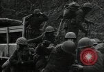 Standbild 9 Division Soldaten Gressenich Deutschland, 1944, aus Sekunde 23 historischem Filmmaterial Videoclip 65675075063