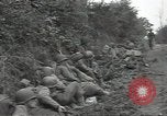 Standbild USA Infanteristen Marigny Frankreich, 1944, aus Sekunde 29 historischem Filmmaterial Videoclip 65675075089
