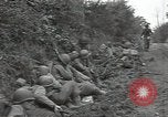 Standbild USA Infanteristen Marigny Frankreich, 1944, aus Sekunde 34 historischem Filmmaterial Videoclip 65675075089