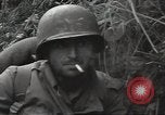 Standbild USA Infanteristen Marigny Frankreich, 1944, aus Sekunde 36 historischem Filmmaterial Videoclip 65675075089