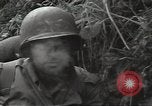 Standbild USA Infanteristen Marigny Frankreich, 1944, aus Sekunde 44 historischem Filmmaterial Videoclip 65675075089