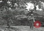 Standbild USA Infanteristen Marigny Frankreich, 1944, aus Sekunde 60 historischem Filmmaterial Videoclip 65675075089