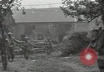 Standbild USA Infanteristen Marigny Frankreich, 1944, aus Sekunde 17 historischem Filmmaterial Videoclip 65675075090