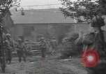 Standbild USA Infanteristen Marigny Frankreich, 1944, aus Sekunde 18 historischem Filmmaterial Videoclip 65675075090