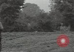 Standbild USA Infanteristen Marigny Frankreich, 1944, aus Sekunde 21 historischem Filmmaterial Videoclip 65675075090