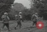 Standbild USA Infanteristen Marigny Frankreich, 1944, aus Sekunde 28 historischem Filmmaterial Videoclip 65675075090