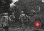 Standbild USA Infanteristen Marigny Frankreich, 1944, aus Sekunde 38 historischem Filmmaterial Videoclip 65675075090