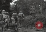 Standbild USA Infanteristen Marigny Frankreich, 1944, aus Sekunde 42 historischem Filmmaterial Videoclip 65675075090
