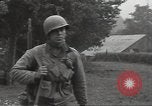 Standbild USA Infanteristen Marigny Frankreich, 1944, aus Sekunde 58 historischem Filmmaterial Videoclip 65675075090