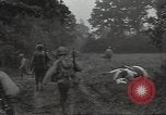 Standbild USA Infanteristen Marigny Frankreich, 1944, aus Sekunde 38 historischem Filmmaterial Videoclip 65675075091