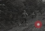 Standbild USA Infanteristen Marigny Frankreich, 1944, aus Sekunde 52 historischem Filmmaterial Videoclip 65675075091