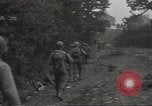 Standbild USA Infanteristen Marigny Frankreich, 1944, aus Sekunde 56 historischem Filmmaterial Videoclip 65675075091