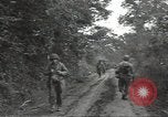 Standbild USA Infanteristen Marigny Frankreich, 1944, aus Sekunde 10 historischem Filmmaterial Videoclip 65675075092