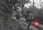 Standbild USA Infanteristen Marigny Frankreich, 1944, aus Sekunde 17 historischem Filmmaterial Videoclip 65675075092