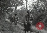 Standbild USA Infanteristen Marigny Frankreich, 1944, aus Sekunde 28 historischem Filmmaterial Videoclip 65675075092