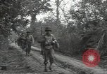 Standbild USA Infanteristen Marigny Frankreich, 1944, aus Sekunde 31 historischem Filmmaterial Videoclip 65675075092