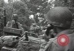Standbild USA Infanteristen Marigny Frankreich, 1944, aus Sekunde 53 historischem Filmmaterial Videoclip 65675075092
