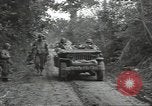 Standbild USA Infanteristen Marigny Frankreich, 1944, aus Sekunde 54 historischem Filmmaterial Videoclip 65675075092