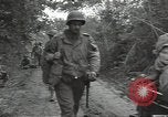 Standbild USA Infanteristen Marigny Frankreich, 1944, aus Sekunde 61 historischem Filmmaterial Videoclip 65675075092