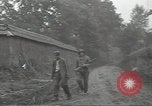 Standbild USA Infanteristen Marigny Frankreich, 1944, aus Sekunde 15 historischem Filmmaterial Videoclip 65675075093