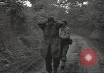Standbild USA Infanteristen Marigny Frankreich, 1944, aus Sekunde 16 historischem Filmmaterial Videoclip 65675075093