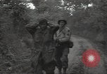 Standbild USA Infanteristen Marigny Frankreich, 1944, aus Sekunde 17 historischem Filmmaterial Videoclip 65675075093