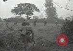 Standbild USA Infanteristen Marigny Frankreich, 1944, aus Sekunde 25 historischem Filmmaterial Videoclip 65675075093