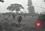 Standbild USA Infanteristen Marigny Frankreich, 1944, aus Sekunde 30 historischem Filmmaterial Videoclip 65675075093