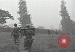 Standbild USA Infanteristen Marigny Frankreich, 1944, aus Sekunde 41 historischem Filmmaterial Videoclip 65675075093