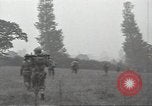 Standbild USA Infanteristen Marigny Frankreich, 1944, aus Sekunde 43 historischem Filmmaterial Videoclip 65675075093