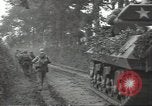 Standbild USA Infanteristen Marigny Frankreich, 1944, aus Sekunde 51 historischem Filmmaterial Videoclip 65675075093