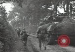 Standbild USA Infanteristen Marigny Frankreich, 1944, aus Sekunde 62 historischem Filmmaterial Videoclip 65675075093