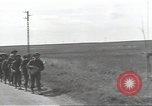 Image les troupes britanniques CAEN France, 1944, de la seconde 9 séquences d'archives historiques vidéo 65675075100
