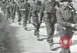 Image les troupes britanniques CAEN France, 1944, de la seconde 23 séquences d'archives historiques vidéo 65675075100