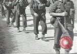 Image les troupes britanniques CAEN France, 1944, de la seconde 27 séquences d'archives historiques vidéo 65675075100