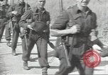 Image les troupes britanniques CAEN France, 1944, de la seconde 32 séquences d'archives historiques vidéo 65675075100