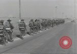 Image les troupes britanniques CAEN France, 1944, de la seconde 49 séquences d'archives historiques vidéo 65675075100