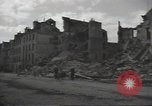 Image civils français CAEN France, 1944, de la seconde 4 séquences d'archives historiques vidéo 65675075101