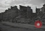 Image civils français CAEN France, 1944, de la seconde 8 séquences d'archives historiques vidéo 65675075101