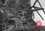 Image civils français CAEN France, 1944, de la seconde 18 séquences d'archives historiques vidéo 65675075101