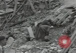 Image civils français CAEN France, 1944, de la seconde 24 séquences d'archives historiques vidéo 65675075101