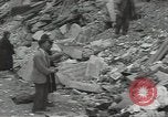 Image civils français CAEN France, 1944, de la seconde 27 séquences d'archives historiques vidéo 65675075101