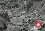 Image civils français CAEN France, 1944, de la seconde 36 séquences d'archives historiques vidéo 65675075101