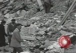 Image civils français CAEN France, 1944, de la seconde 38 séquences d'archives historiques vidéo 65675075101
