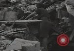 Image civils français CAEN France, 1944, de la seconde 45 séquences d'archives historiques vidéo 65675075101