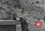 Image civils français CAEN France, 1944, de la seconde 53 séquences d'archives historiques vidéo 65675075101