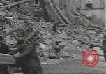 Image civils français CAEN France, 1944, de la seconde 54 séquences d'archives historiques vidéo 65675075101
